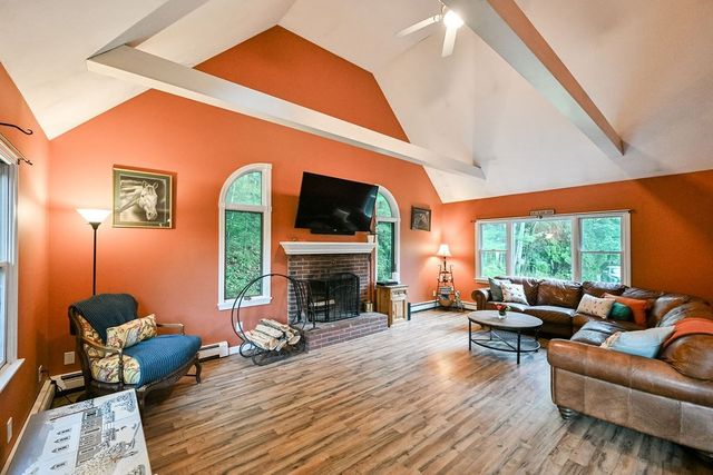 197 East St, Duxbury, MA 02332