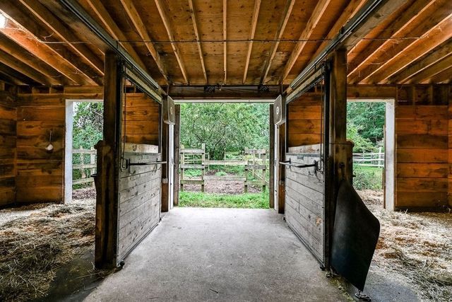 197 East St, Duxbury, MA 02332