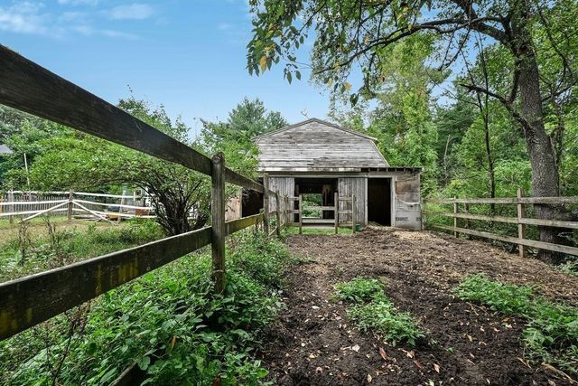 197 East St, Duxbury, MA 02332