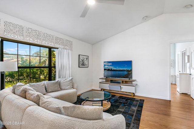 147 Village Lane, Daytona Beach, FL 32119