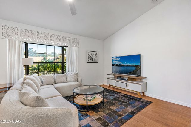 147 Village Lane, Daytona Beach, FL 32119