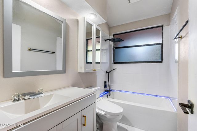 147 Village Lane, Daytona Beach, FL 32119