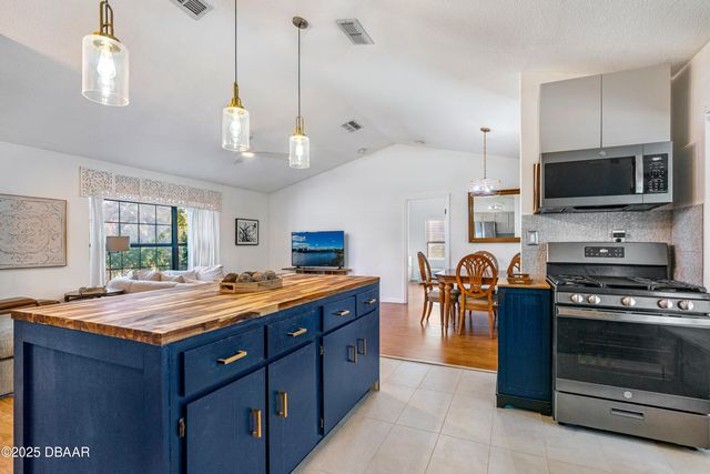 147 Village Lane, Daytona Beach, FL 32119