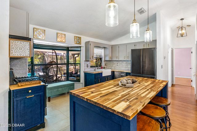 147 Village Lane, Daytona Beach, FL 32119