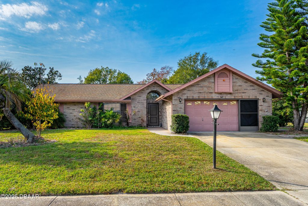 147 Village Lane, Daytona Beach, FL 32119