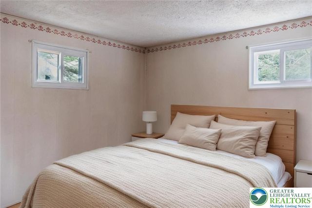 5211 Fir Lane, Coolbaugh Twp, PA 18346