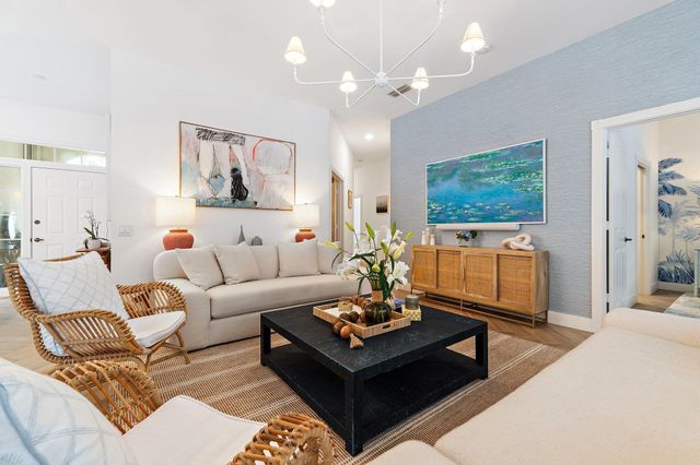 231 E Tall Oaks Circle, Palm Beach Gardens, FL 33410