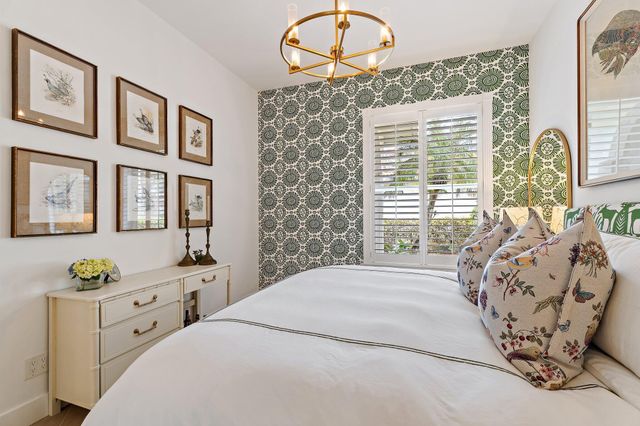 231 E Tall Oaks Circle, Palm Beach Gardens, FL 33410