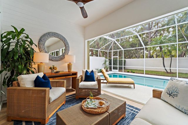 231 E Tall Oaks Circle, Palm Beach Gardens, FL 33410