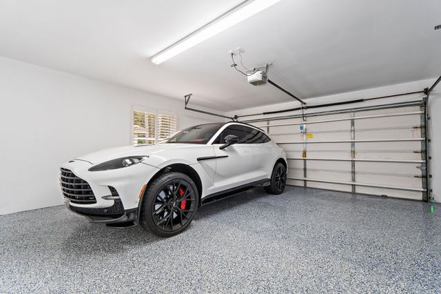 231 E Tall Oaks Circle, Palm Beach Gardens, FL 33410