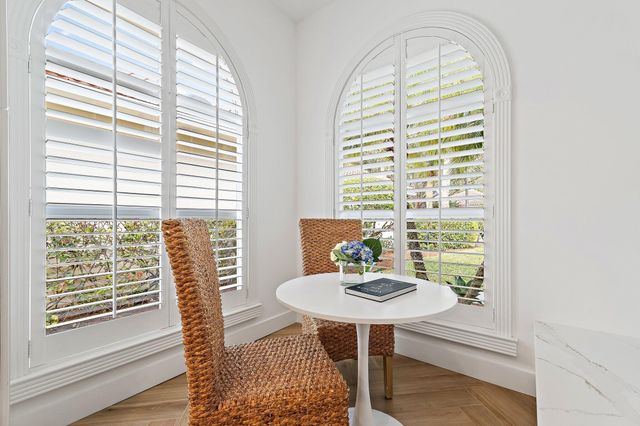 231 E Tall Oaks Circle, Palm Beach Gardens, FL 33410