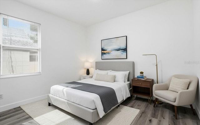 1535 13TH STREET S, St Petersburg, FL 33705