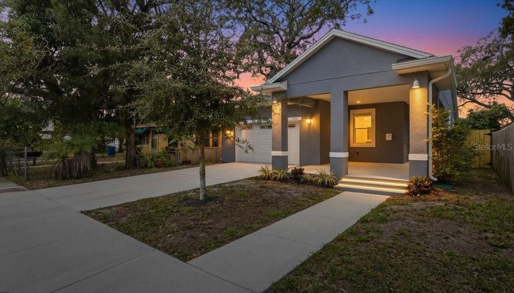 1535 13TH STREET S, St Petersburg, FL 33705