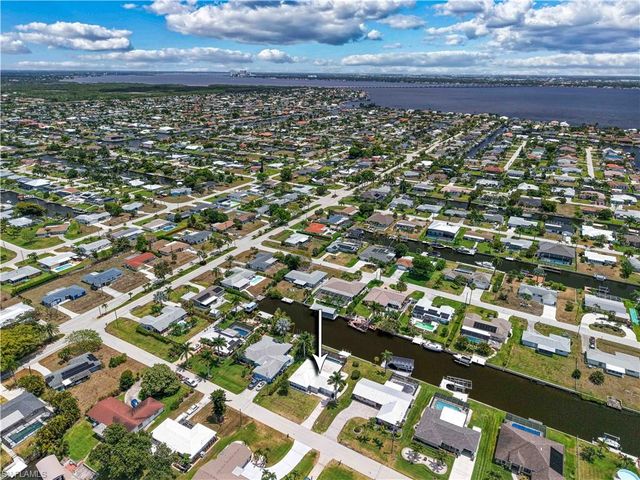 3013 17th PL, Cape Coral, FL 33904