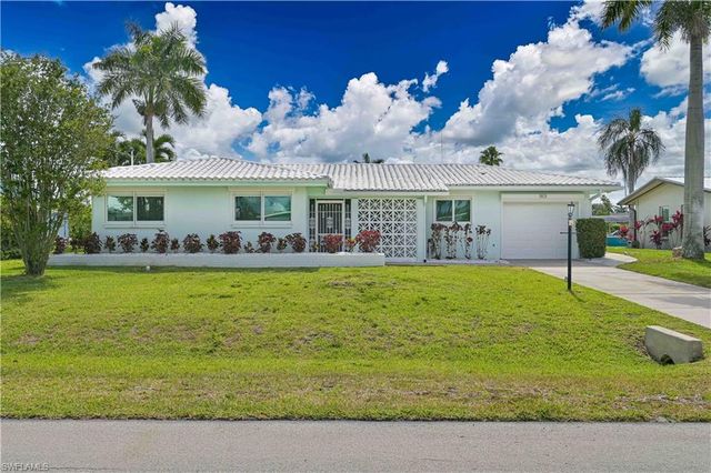 3013 17th PL, Cape Coral, FL 33904