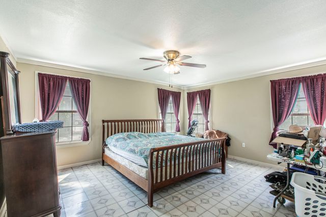 2101 Pine Avenue, Waco, TX 76708