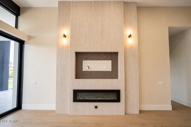 18142 W MISSOURI Avenue, Litchfield Park, AZ 85340