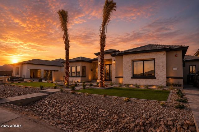 18142 W MISSOURI Avenue, Litchfield Park, AZ 85340