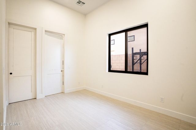 18142 W MISSOURI Avenue, Litchfield Park, AZ 85340