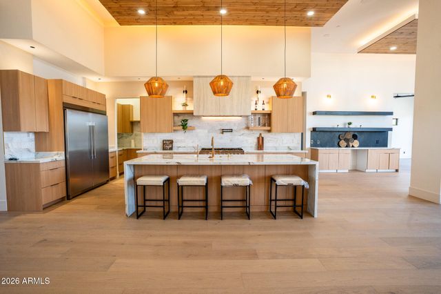 18142 W MISSOURI Avenue, Litchfield Park, AZ 85340
