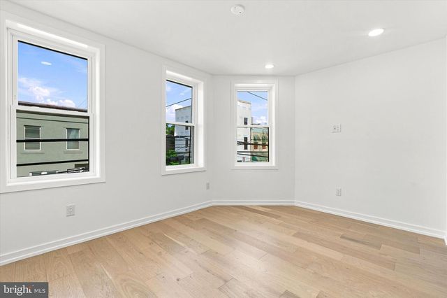1235 S 26TH ST, Philadelphia, PA 19146
