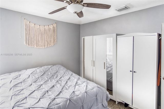 5300 NW 1st Ave, Oakland Park, FL 33309