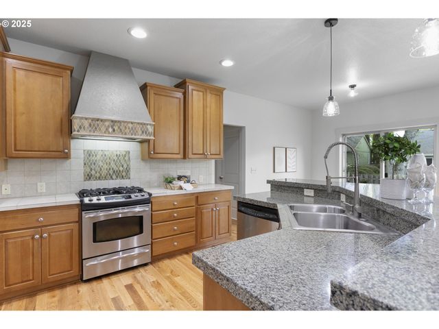 1358 Se 68TH Ave, Hillsboro, OR 97123
