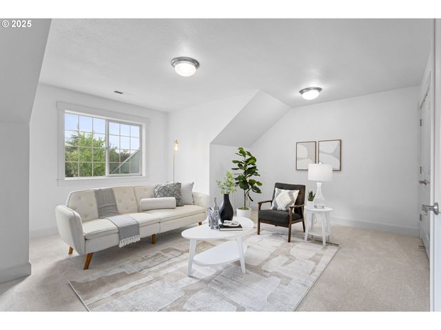 1358 Se 68TH Ave, Hillsboro, OR 97123