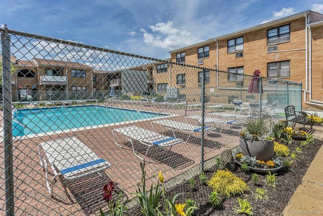 12 Florence Avenue 29A, Freeport, NY 11520