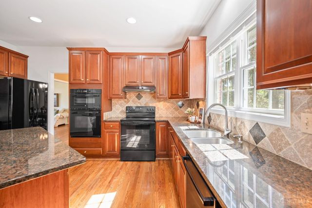 4319 Serpentine Way, Mason, OH 45040