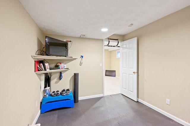 4319 Serpentine Way, Mason, OH 45040