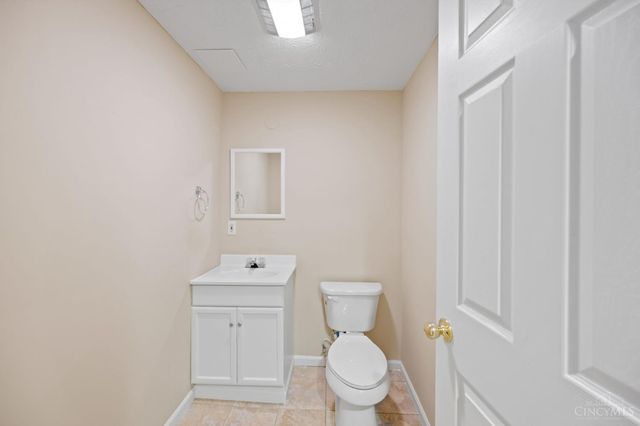 4319 Serpentine Way, Mason, OH 45040