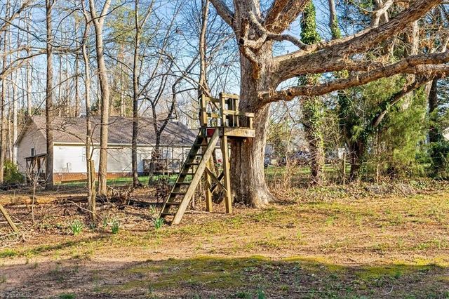 3010 Walbrook Terrace, Browns Summit, NC 27214