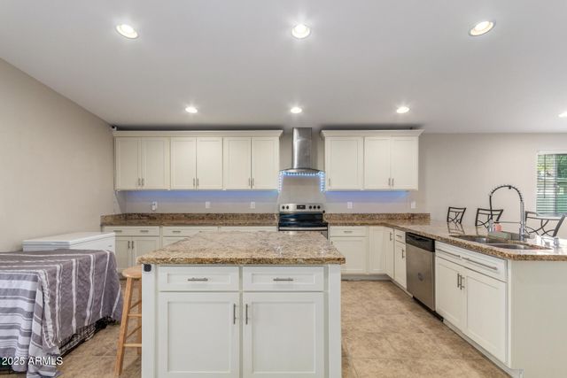 11048 N 16TH Avenue, Phoenix, AZ 85029