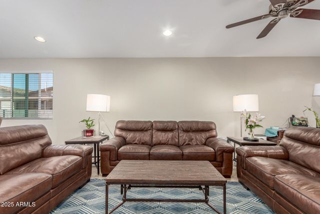 11048 N 16TH Avenue, Phoenix, AZ 85029