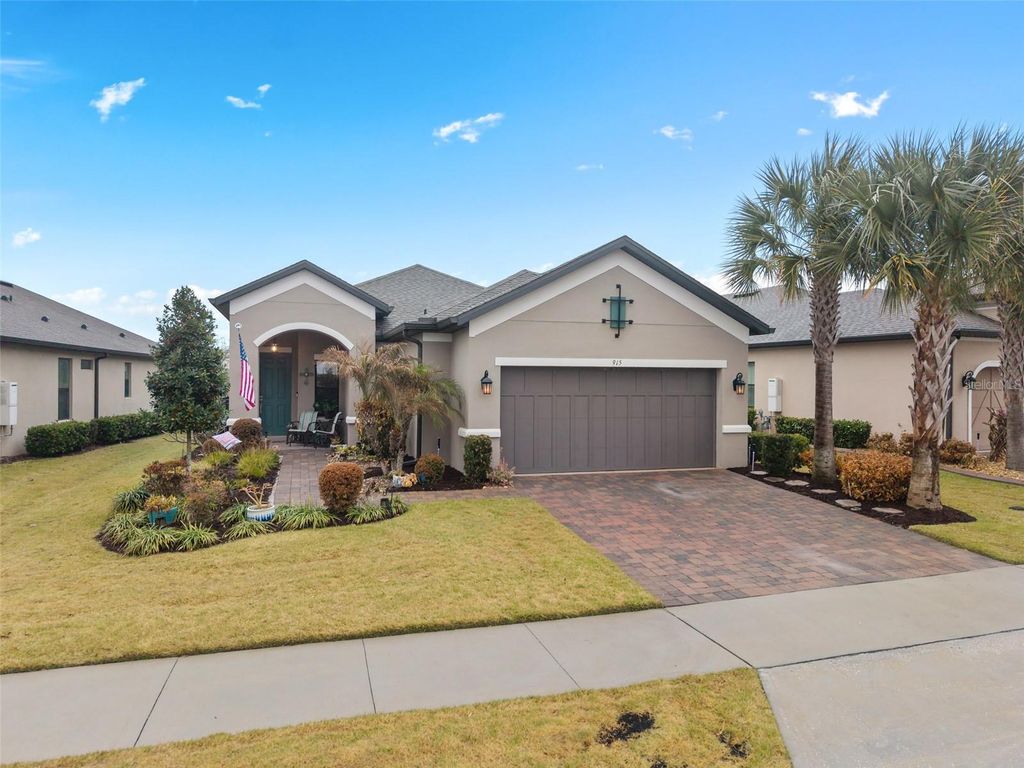 915 BRAEWOOD DRIVE, Clermont, FL 34715