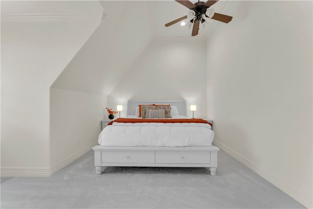 10333 Falcon Crest Drive, Lowell, AR 72745