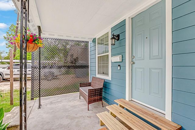 7711 Avenue L, Houston, TX 77012