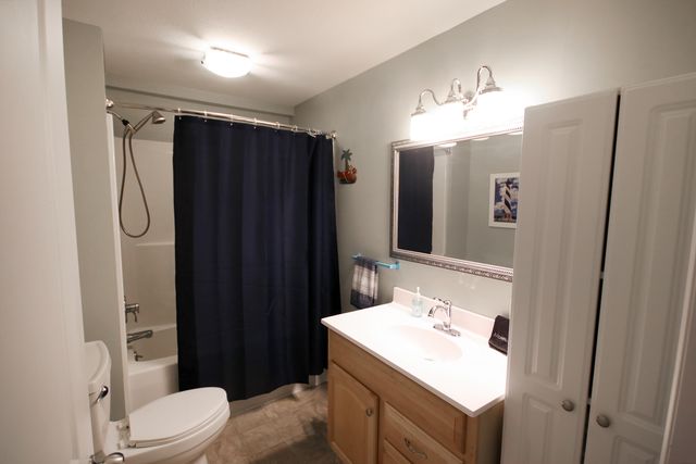6128 M 63 N, Coloma, MI 49038