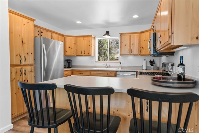 43888 Yosemite Drive, Big Bear Lake, CA 92315