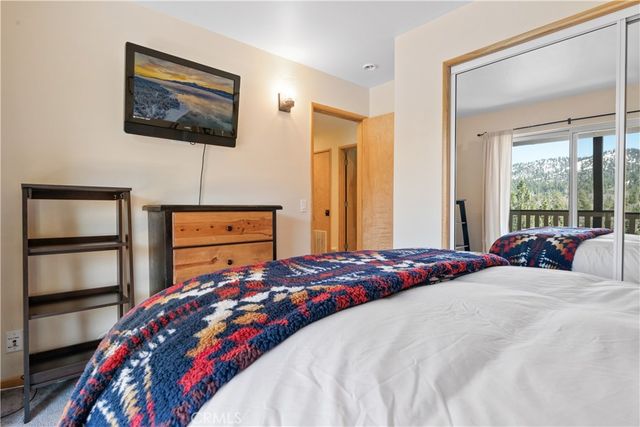 43888 Yosemite Drive, Big Bear Lake, CA 92315