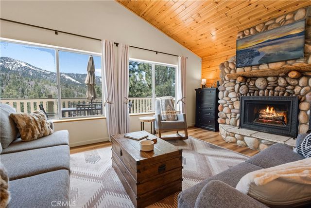 43888 Yosemite Drive, Big Bear Lake, CA 92315