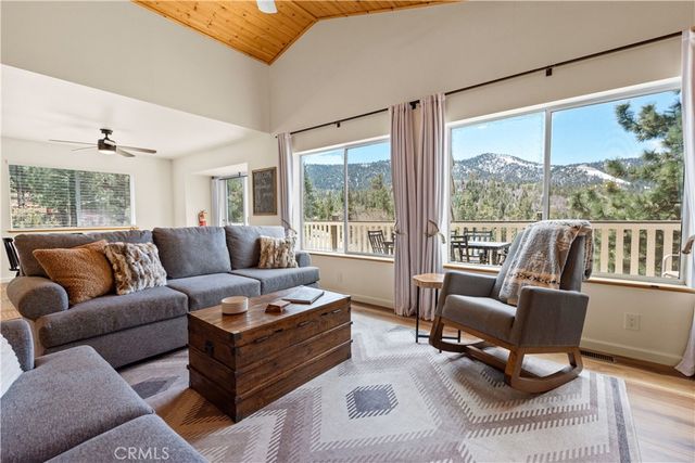43888 Yosemite Drive, Big Bear Lake, CA 92315