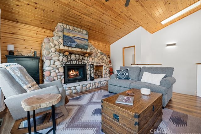 43888 Yosemite Drive, Big Bear Lake, CA 92315