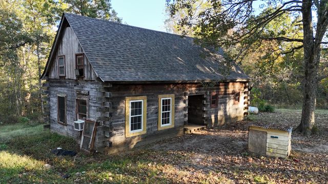 659 Rr 63 Box 659, Cabool, MO 65689