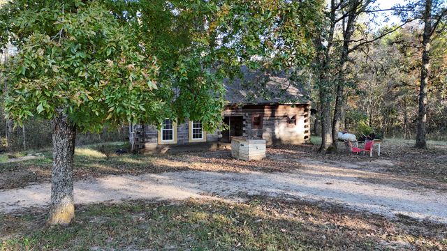 659 Rr 63 Box 659, Cabool, MO 65689