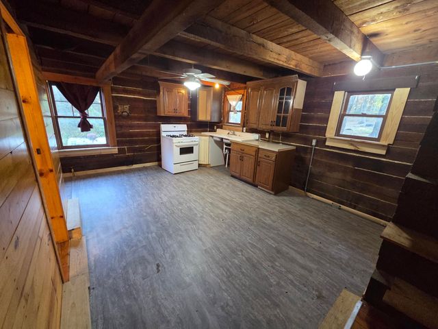 659 Rr 63 Box 659, Cabool, MO 65689