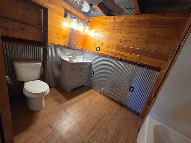 659 Rr 63 Box 659, Cabool, MO 65689