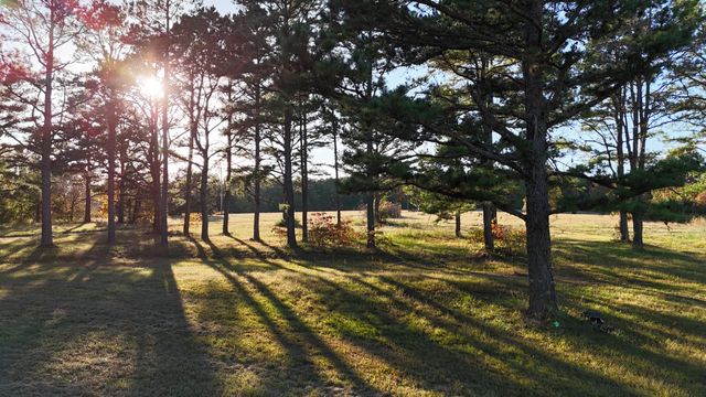 659 Rr 63 Box 659, Cabool, MO 65689