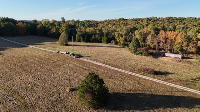 659 Rr 63 Box 659, Cabool, MO 65689